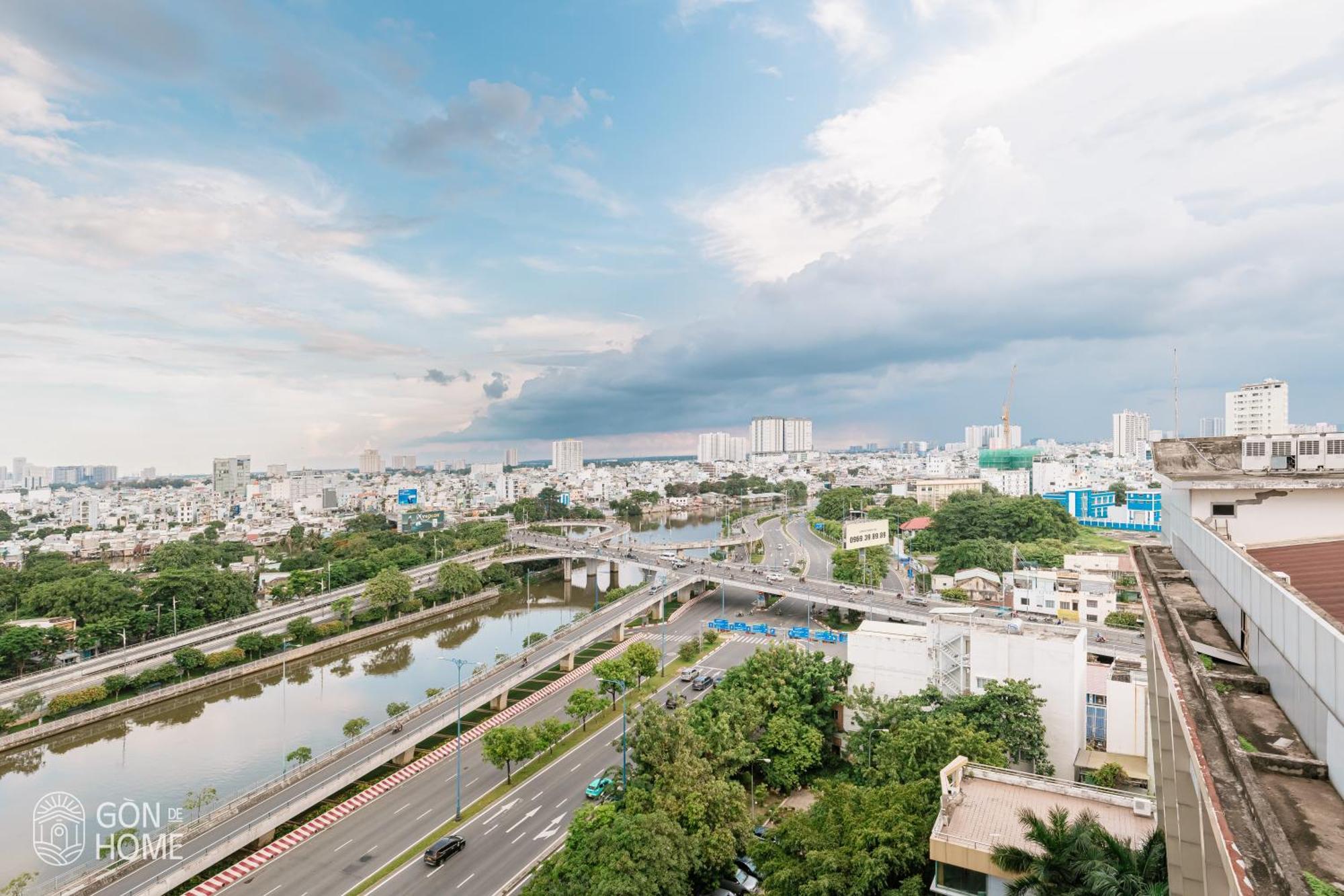 Two-Bedroom Apartment City View