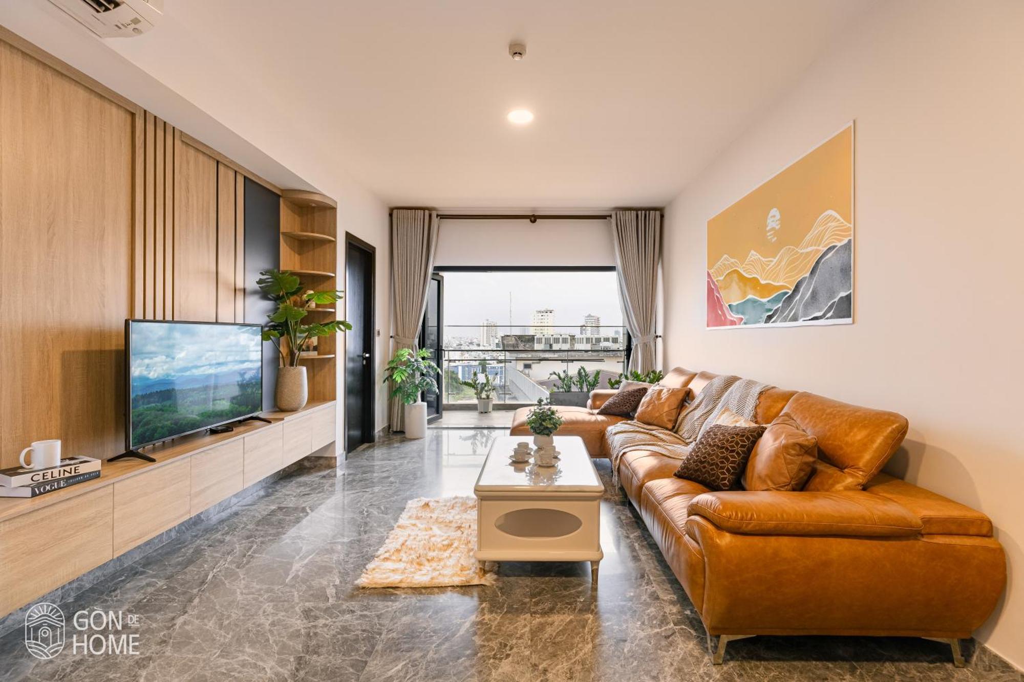 Two-Bedroom Apartment City View